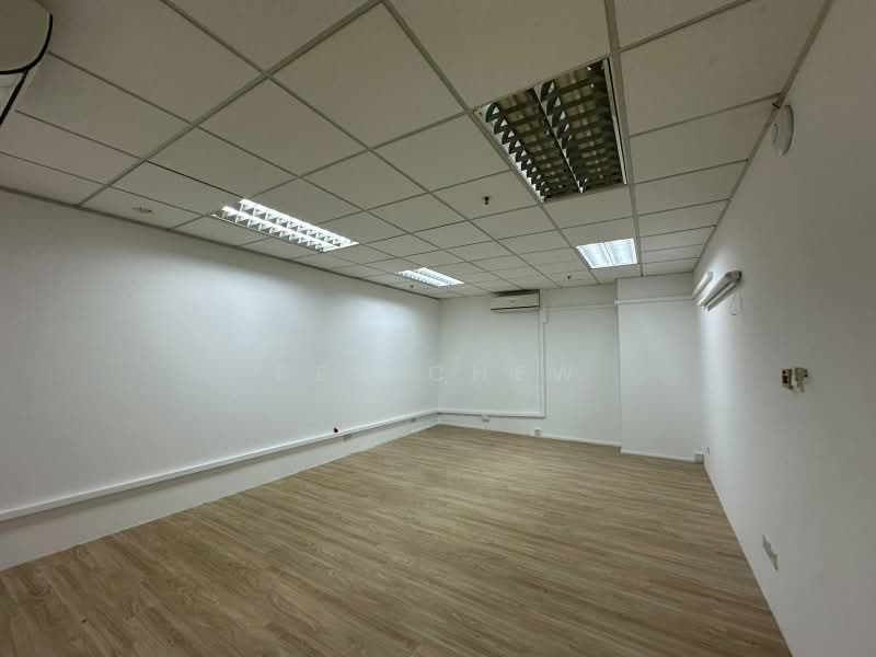 Tradehub 21, 18 Boon Lay Way, 291 sqft, Light Industrial (B1) For Rent, by Ben Chew, 500168968 - Interior - CommercialGuru.com.sg