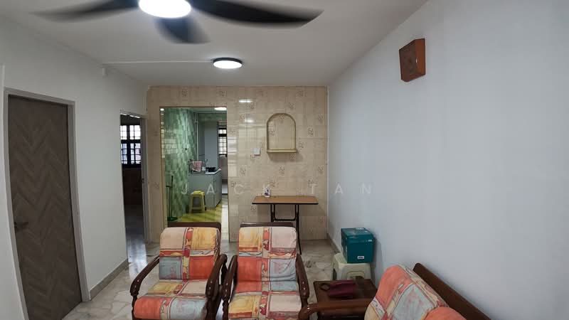 51 Lorong 6 Toa Payoh, 51 Lorong 6 Toa Payoh, 3 Bedrooms, 678 sqft, HDB Flat For Rent, by Jack Tan, 500168973 - Living Room - PropertyGuru.com.sg