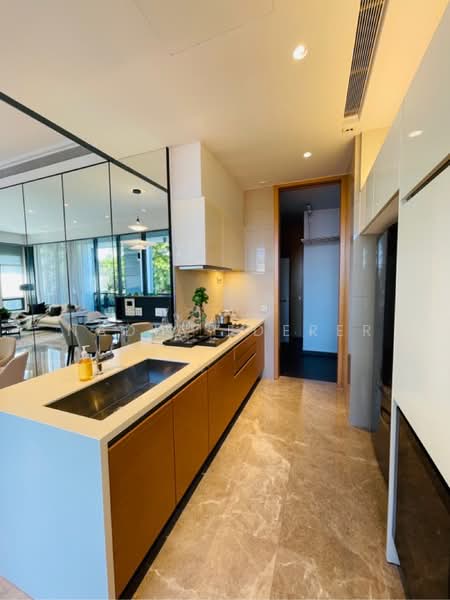 Nouvel 18, 18 Anderson Road, 4 Bedrooms, 2,476 sqft, Condominium For Rent, by Nadia Ederer, 500168986 - Kitchen - PropertyGuru.com.sg