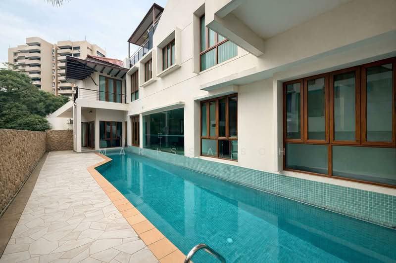 Renovated Detached with Pool, 1KM to Henry Park, , 5 Bedrooms, 5,672 sqft, Detached House For Sale, by Marissa Soh, 500168987 - Exterior - PropertyGuru.com.sg