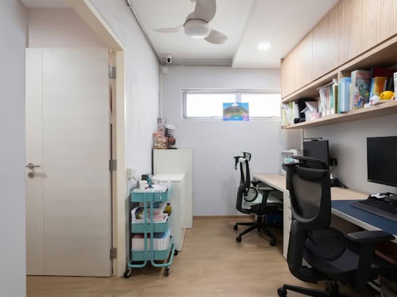221 Bukit Batok East Avenue 3, 221 Bukit Batok East Avenue 3, 4 Bedrooms, 1,604 sqft, HDB Flat For Sale, by Mary Tan, 500169010 - Study - PropertyGuru.com.sg