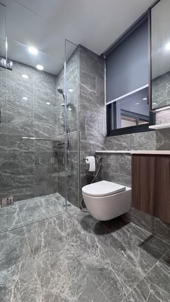 Lentor Modern, 7 Lentor Central, 3 Bedrooms, 980 sqft, Condominium For Sale, by Eric Yeo, 500169016 - Bathroom - PropertyGuru.com.sg