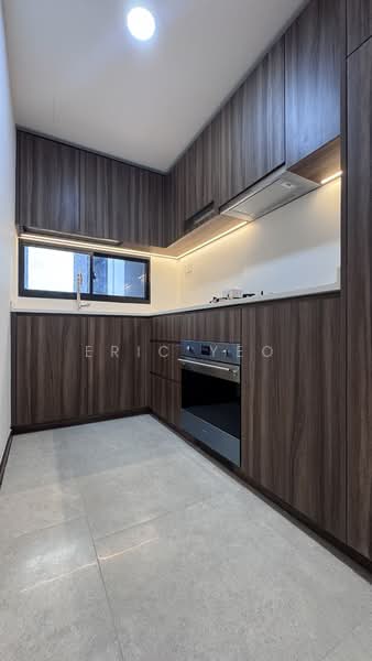 Lentor Modern, 7 Lentor Central, 3 Bedrooms, 980 sqft, Condominium For Sale, by Eric Yeo, 500169016 - Kitchen - PropertyGuru.com.sg