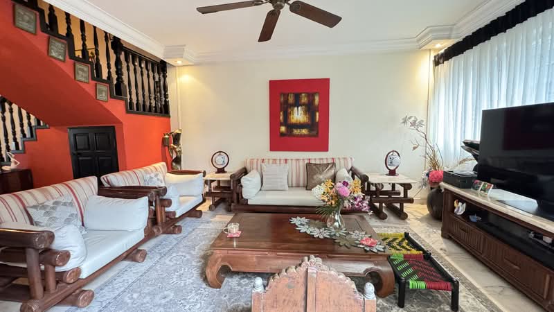 834 Yishun Street 81, 834 Yishun Street 81, 3 Bedrooms, 1,571 sqft, HDB Flat For Sale, by Celine Tan, 500169032 - Living Room - PropertyGuru.com.sg