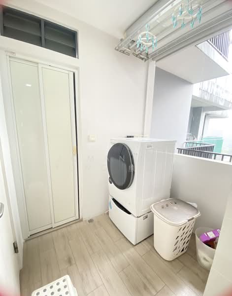 Parc Centennial, 100 Kampong Java Road, 2 Bedrooms, 1,163 sqft, Condominium For Sale, by Jomantha Yong 熊慧鑫, 500169042 - Balcony - PropertyGuru.com.sg