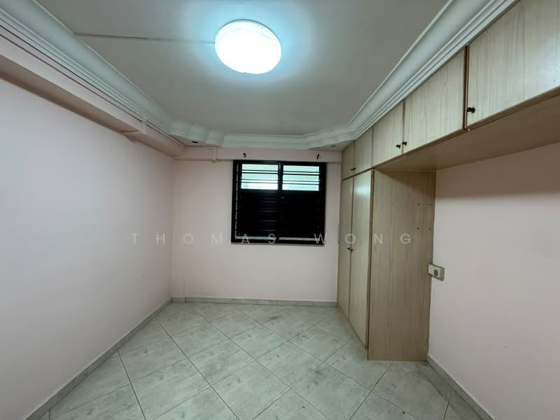 119 Bukit Merah View, 119 Bukit Merah View, 2 Bedrooms, 700 sqft, HDB Flat For Sale, by Thomas Wong, 500169047 - Bedroom - PropertyGuru.com.sg