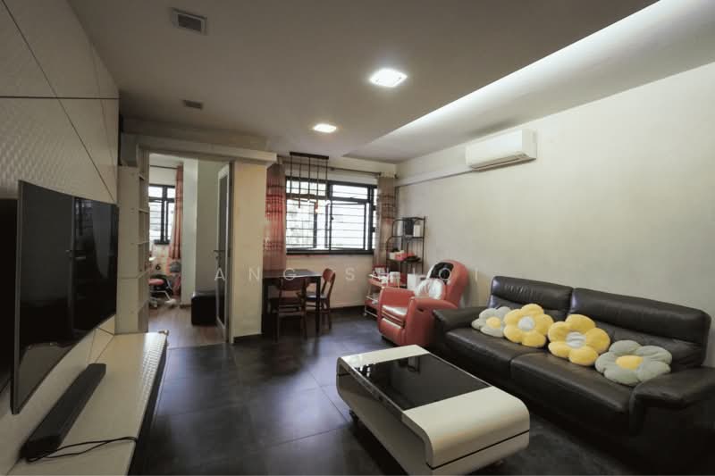 589D Montreal Drive, 589D Montreal Drive, 3 Bedrooms, 969 sqft, HDB Flat For Sale, by Ang ShiQi, 500169051 - Living Room - PropertyGuru.com.sg