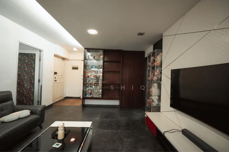 589D Montreal Drive, 589D Montreal Drive, 3 Bedrooms, 969 sqft, HDB Flat For Sale, by Ang ShiQi, 500169051 - Living Room - PropertyGuru.com.sg
