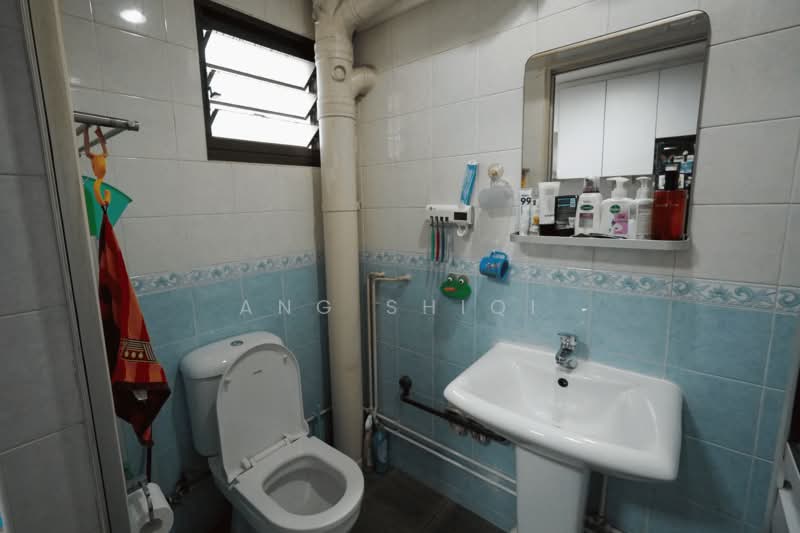 589D Montreal Drive, 589D Montreal Drive, 3 Bedrooms, 969 sqft, HDB Flat For Sale, by Ang ShiQi, 500169051 - Bathroom - PropertyGuru.com.sg