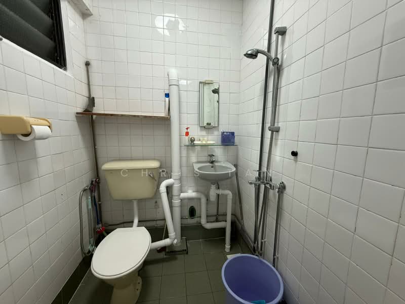 31 Balam Road, 31 Balam Road, 2 Bedrooms, 732 sqft, HDB Flat For Rent, by Chris Tan, 500169059 - Bathroom - PropertyGuru.com.sg