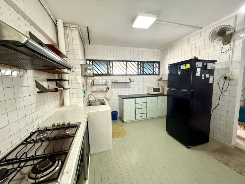 31 Balam Road, 31 Balam Road, 2 Bedrooms, 732 sqft, HDB Flat For Rent, by Chris Tan, 500169059 - Kitchen - PropertyGuru.com.sg