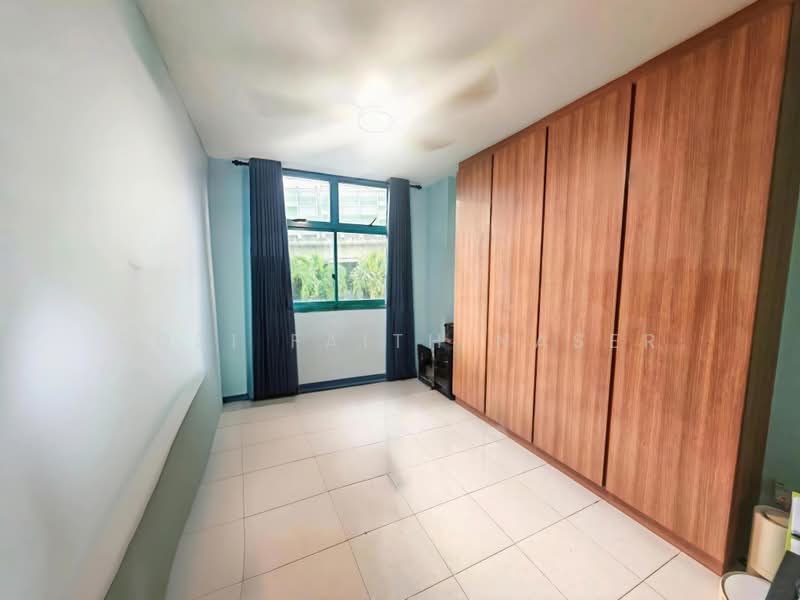 479 Segar Road, 479 Segar Road, 3 Bedrooms, 1,345 sqft, HDB Flat For Sale, by Rozi Faith Naser, 500169070 - Bedroom - PropertyGuru.com.sg