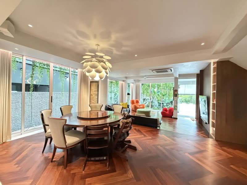 100% Move in Condition, Good Layout, Bright, Convenient, Good School, East Coast Estate, Telok Kurau Estate, Joo Chiat Estate, 6 Bedrooms, 4,000 sqft, Semi-Detached House For Sale, by Alex Ng, 500169078 - Dining Room - PropertyGuru.com.sg