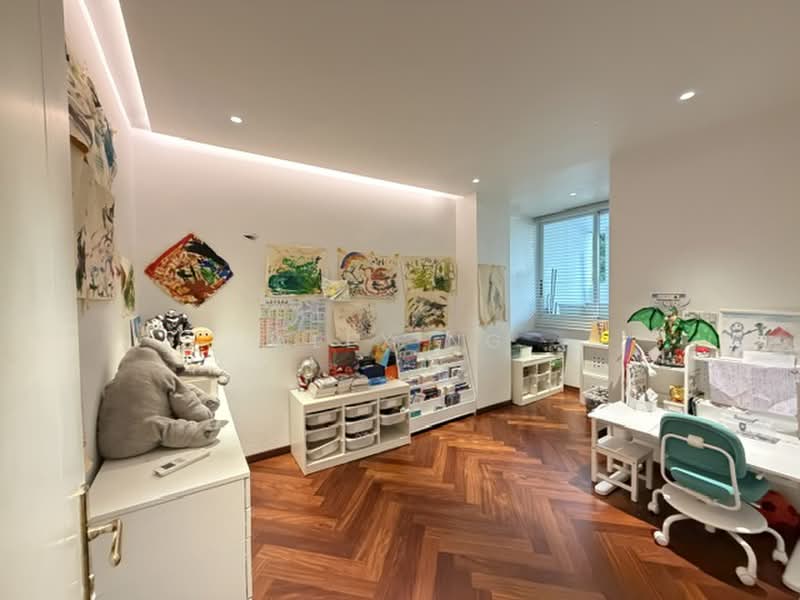 100% Move in Condition, Good Layout, Bright, Convenient, Good School, East Coast Estate, Telok Kurau Estate, Joo Chiat Estate, 6 Bedrooms, 4,000 sqft, Semi-Detached House For Sale, by Alex Ng, 500169078 - Study - PropertyGuru.com.sg