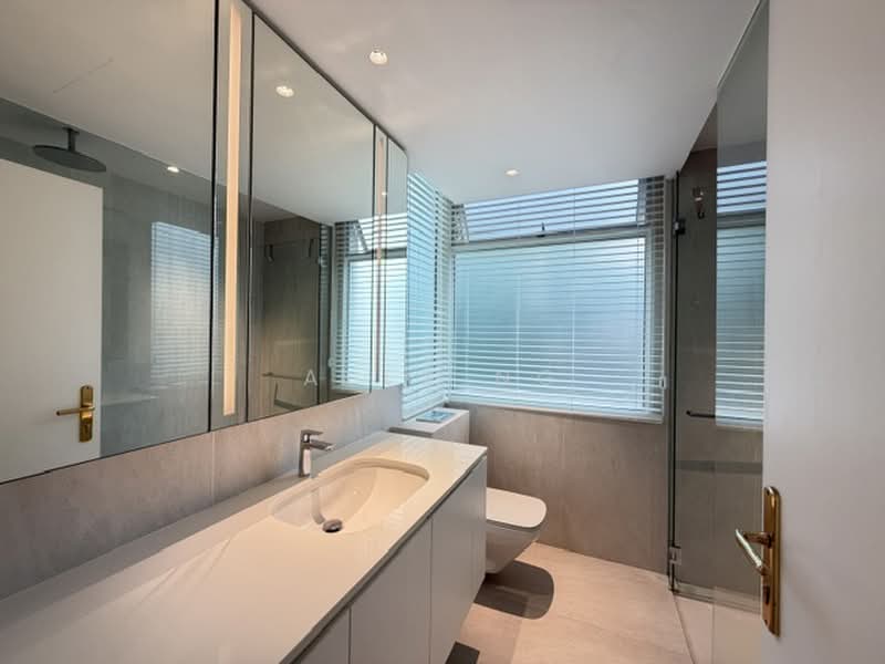 100% Move in Condition, Good Layout, Bright, Convenient, Good School, East Coast Estate, Telok Kurau Estate, Joo Chiat Estate, 6 Bedrooms, 4,000 sqft, Semi-Detached House For Sale, by Alex Ng, 500169078 - Bathroom - PropertyGuru.com.sg