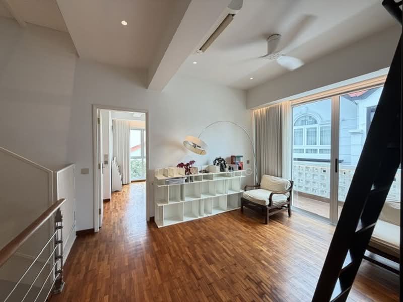 100% Move in Condition, Good Layout, Bright, Convenient, Good School, East Coast Estate, Telok Kurau Estate, Joo Chiat Estate, 6 Bedrooms, 4,000 sqft, Semi-Detached House For Sale, by Alex Ng, 500169078 - Living Room - PropertyGuru.com.sg