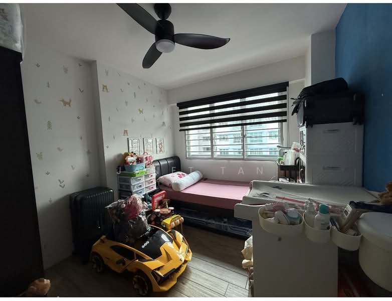 209B Punggol Place, 209B Punggol Place, 2 Bedrooms, 721 sqft, HDB Flat For Sale, by Janet Tan, 500169081 - Bedroom - PropertyGuru.com.sg