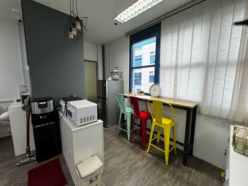 Ubi Techpark, 10 Ubi Crescent, 1,400 sqft, Light Industrial (B1) For Rent, by Lee Su Yi, 500169090 - Interior - CommercialGuru.com.sg