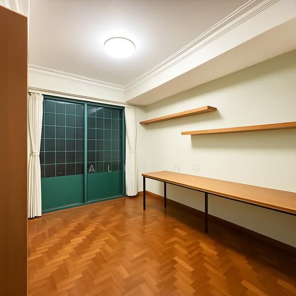 Face Park, 1km to Maris Stella, 6 Bdrms, Convenient, Gd Layout, High Ceiling, Serious seller, Serangoon Estate, Paya Lebar Estate, Braddell Estate, 6 Bedrooms, 3,800 sqft, Corner Terrace For Sale, by Alex Ng, 500169102 - Interior - PropertyGuru.com.sg