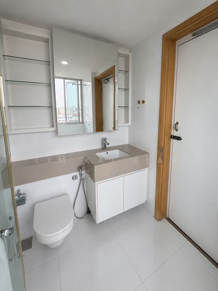 Riviera 38, 38 Mar Thoma Road, 3 Bedrooms, 1,141 sqft, Condominium For Sale, by Lim Kai Xian, 500169104 - Bathroom - PropertyGuru.com.sg