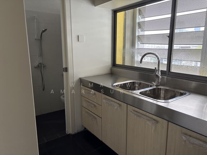 The Abode at Devonshire, 9 Devonshire Road, 3 Bedrooms, 2,723 sqft, Condominium For Sale, by Wimal W Amarasuriya, 500169119 - Kitchen - PropertyGuru.com.sg
