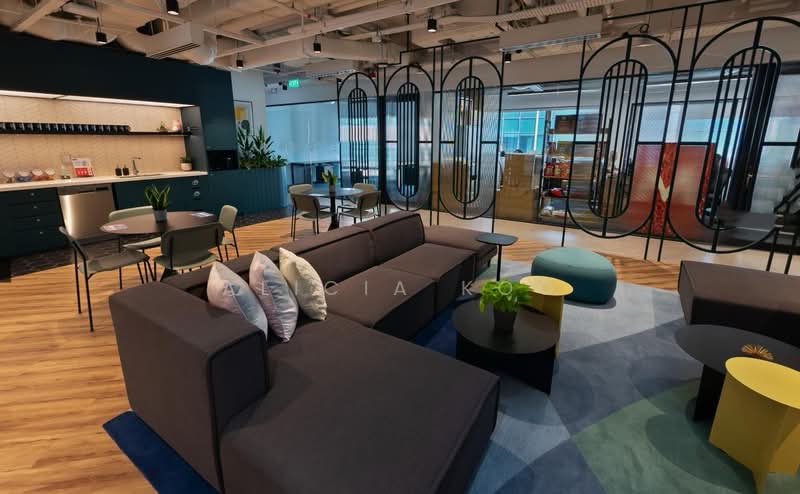 OCBC Centre East, 63 Chulia Street, 600 sqft, Office For Rent, by Alicia Koo, 500169121 - Living Room - CommercialGuru.com.sg