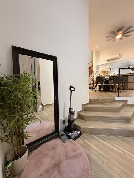 Loyang Villas, 301 Loyang Rise, 5 Bedrooms, 2,217 sqft, Terraced House For Sale, by Azmi Talib, 500169123 - Interior - PropertyGuru.com.sg