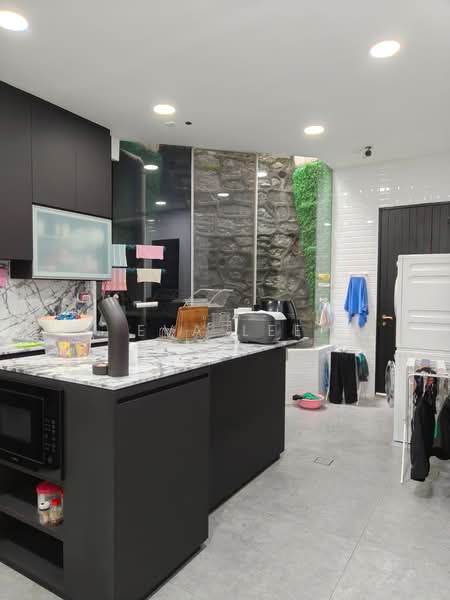 3 storey with roof terrace near Orchard /Paterson Raod/ River Valley, , 5 Bedrooms, 3,873 sqft, Terraced House For Sale, by Eva Lee, 500169127 - Kitchen - PropertyGuru.com.sg