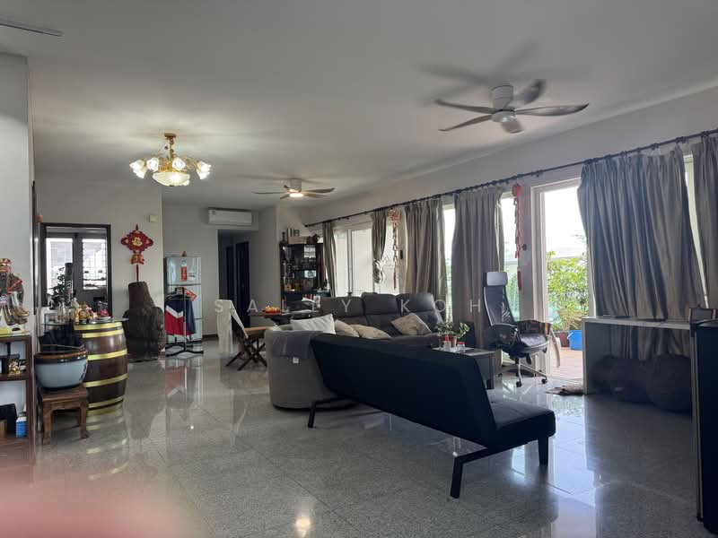 The Warren, 37 Choa Chu Kang Loop, 5 Bedrooms, 2,519 sqft, Apartment For Rent, by Sally Koh, 500169130 - Living Room - PropertyGuru.com.sg