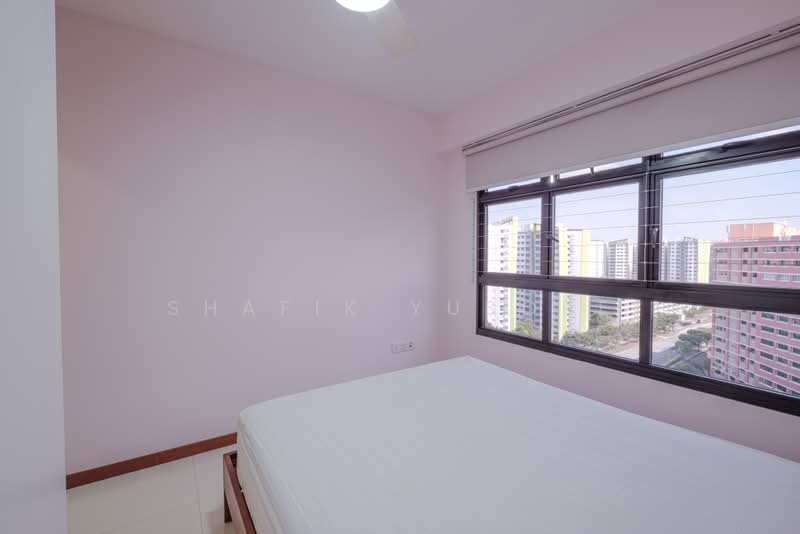 601B Tampines Avenue 9, 601B Tampines Avenue 9, 2 Bedrooms, 732 sqft, HDB Flat For Sale, by Shafik Yusope, 500169133 - Bedroom - PropertyGuru.com.sg