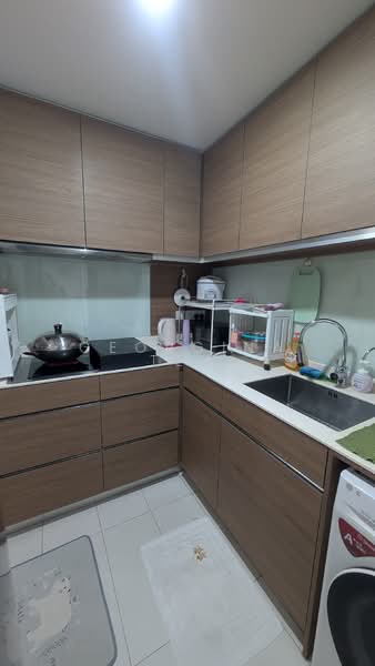 Coco Palms, 21 Pasir Ris Grove, 3 Bedrooms, 904 sqft, Condominium For Rent, by Georgina Tey, 500169134 - Kitchen - PropertyGuru.com.sg