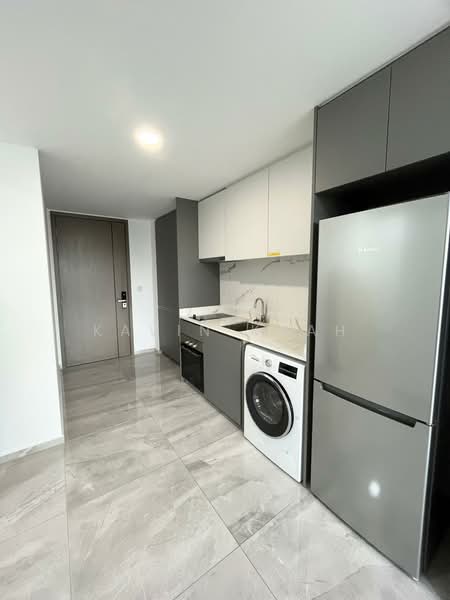 Affinity At Serangoon, 28 Serangoon North Avenue 1, 1 Bedroom, 538 sqft, Condominium For Sale, by Kavin Kuah, 500169138 - Kitchen - PropertyGuru.com.sg