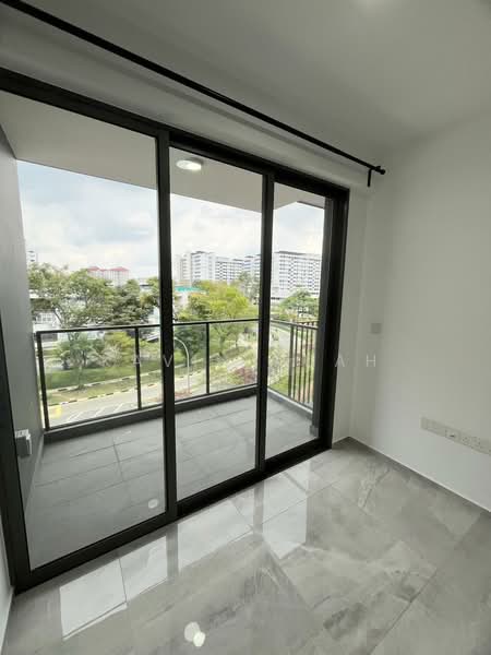 Affinity At Serangoon, 28 Serangoon North Avenue 1, 1 Bedroom, 538 sqft, Condominium For Sale, by Kavin Kuah, 500169138 - Balcony - PropertyGuru.com.sg