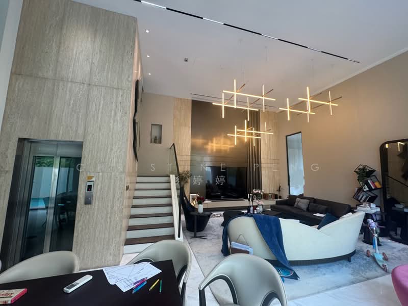 RARE! FAIRLY NEW SEMI-D ORCHARD MRT FOR SALE! NEW LISTING!, ONE TREE HILL, JALAN KELAWAR, LENGKOK MERAK, 6 Bedrooms, 9,160 sqft, Semi-Detached House For Sale, by Christine Peng 彭婷婷, 500169145 - Living Room - PropertyGuru.com.sg
