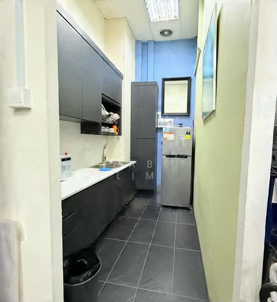 RARE ADJOINING⭐Freehold⭐B1⭐5 Mins Macpherson MRT⭐Unit Nearest to Goods Lift⭐Adjoining units 5800sqft, Macpherson / Potong Pasir, 1,399 sqft, Light Industrial (B1) For Sale, by Elizabeth Lim, 500169146 - Kitchen - CommercialGuru.com.sg