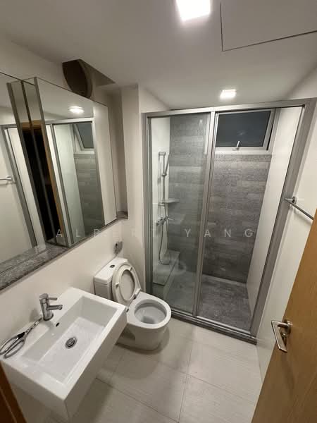 8 @ Mount Sophia, 8 Mount Sophia, Room Rental, 100 sqft, Condominium For Rent, by Albert Yang, 500169152 - Bathroom - PropertyGuru.com.sg
