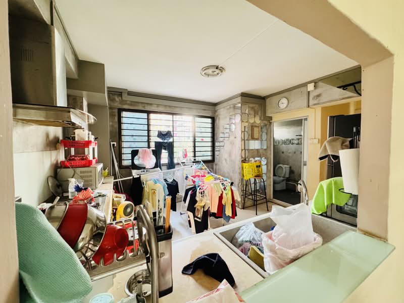 262 Bishan Street 22, 262 Bishan Street 22, 3 Bedrooms, 1,206 sqft, HDB Flat For Sale, by Jin Ong, 500169161 - Kitchen - PropertyGuru.com.sg