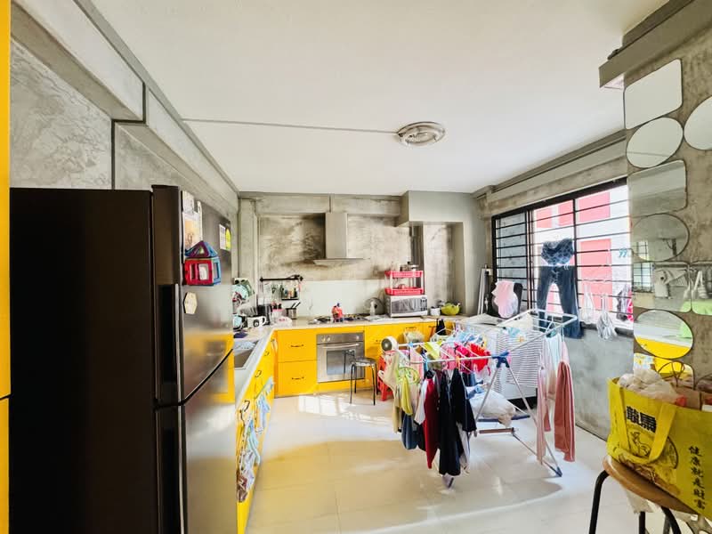 262 Bishan Street 22, 262 Bishan Street 22, 3 Bedrooms, 1,206 sqft, HDB Flat For Sale, by Jin Ong, 500169161 - Kitchen - PropertyGuru.com.sg