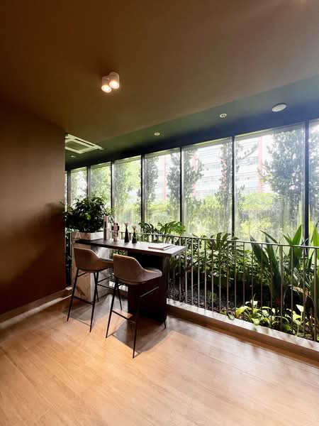 Kassia, 31 Flora Drive, 4 Bedrooms, 1,345 sqft, Condominium For Sale, by Alson Teo, 500169163 - Balcony - PropertyGuru.com.sg
