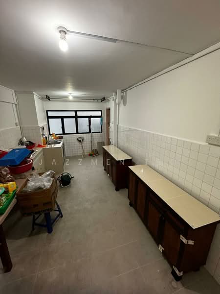 434 Clementi Avenue 3, 434 Clementi Avenue 3, 2 Bedrooms, 721 sqft, HDB Flat For Sale, by Jazzmen Teo, 500169164 - Kitchen - PropertyGuru.com.sg