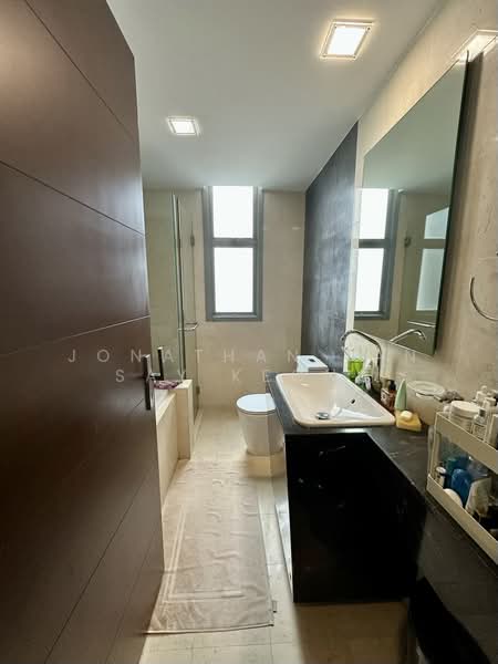 Residences @ Evelyn, 13 Evelyn Road, 3 Bedrooms, 1,528 sqft, Condominium For Rent, by Jonathan Tan Say Keong, 500169168 - Bathroom - PropertyGuru.com.sg
