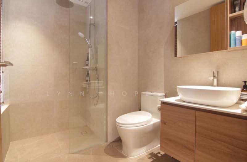 Coco Palms, 21 Pasir Ris Grove, 1 Bedroom, 452 sqft, Condominium For Rent, by Lynn Hope Tan, 500169171 - Bathroom - PropertyGuru.com.sg