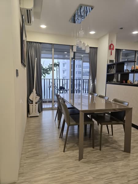 Heron Bay, 63 Upper Serangoon View, 4 Bedrooms, 1,389 sqft, Executive Condominium For Sale, by Angeline Ang, 500169187 - Dining Room - PropertyGuru.com.sg