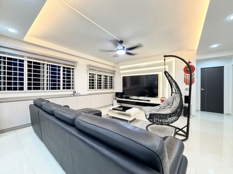 752 Jurong West Street 74, 752 Jurong West Street 74, 4 Bedrooms, 1,539 sqft, HDB Flat For Sale, by Rain Xie 谢燕瑜, 500169190 - Living Room - PropertyGuru.com.sg