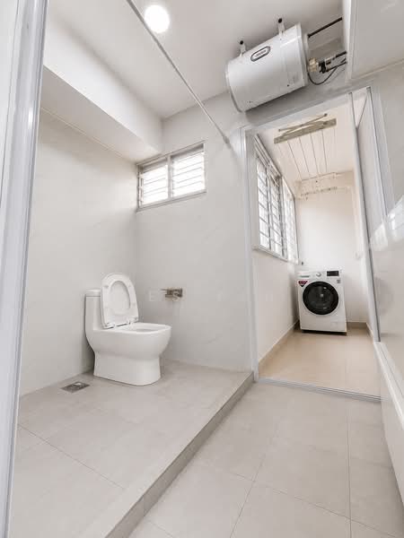 23 Teban Gardens Road, 23 Teban Gardens Road, 3 Bedrooms, 936 sqft, HDB Flat For Sale, by Wes Peh, 500169193 - Bathroom - PropertyGuru.com.sg