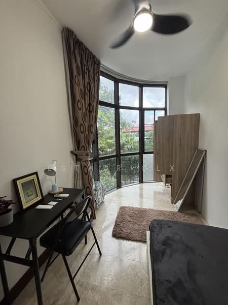 Parc Oasis, 35 Jurong East Avenue 1, Room Rental, 80 sqft, Condominium For Rent, by Esther Clx, 500169200 - Bedroom - PropertyGuru.com.sg