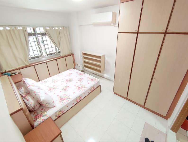 691 Jurong West Central 1, 691 Jurong West Central 1, 3 Bedrooms, 1,065 sqft, HDB Flat For Sale, by Darren Lim, 500169204 - Bedroom - PropertyGuru.com.sg