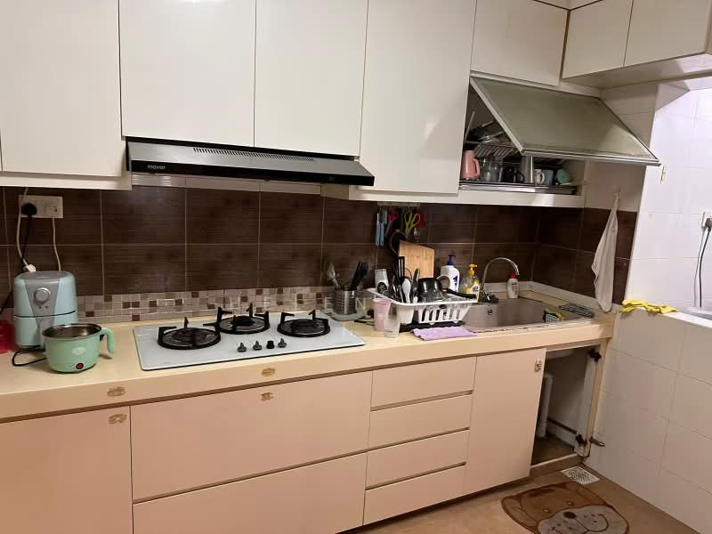 523 Woodlands Drive 14, 523 Woodlands Drive 14, 3 Bedrooms, 1,356 sqft, HDB Flat For Rent, by Helen HU, 500169206 - Kitchen - PropertyGuru.com.sg