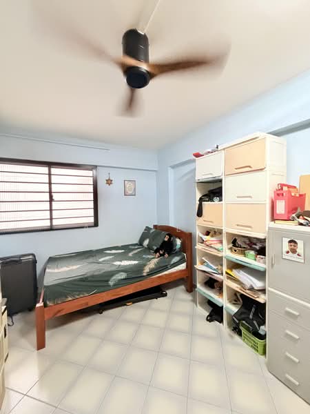 145 Bishan Street 11, 145 Bishan Street 11, 3 Bedrooms, 904 sqft, HDB Flat For Sale, by Anne Lay, 500169240 - Bedroom - PropertyGuru.com.sg