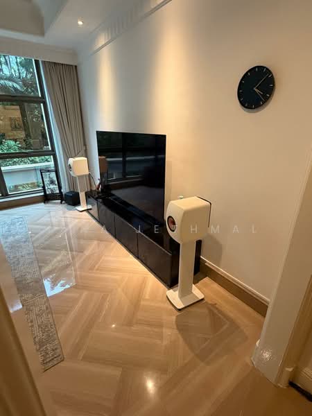 Gardenville, 10 Walshe Road, 3 Bedrooms, 1,808 sqft, Condominium For Rent, by Tina Jethmal, 500169242 - Living Room - PropertyGuru.com.sg